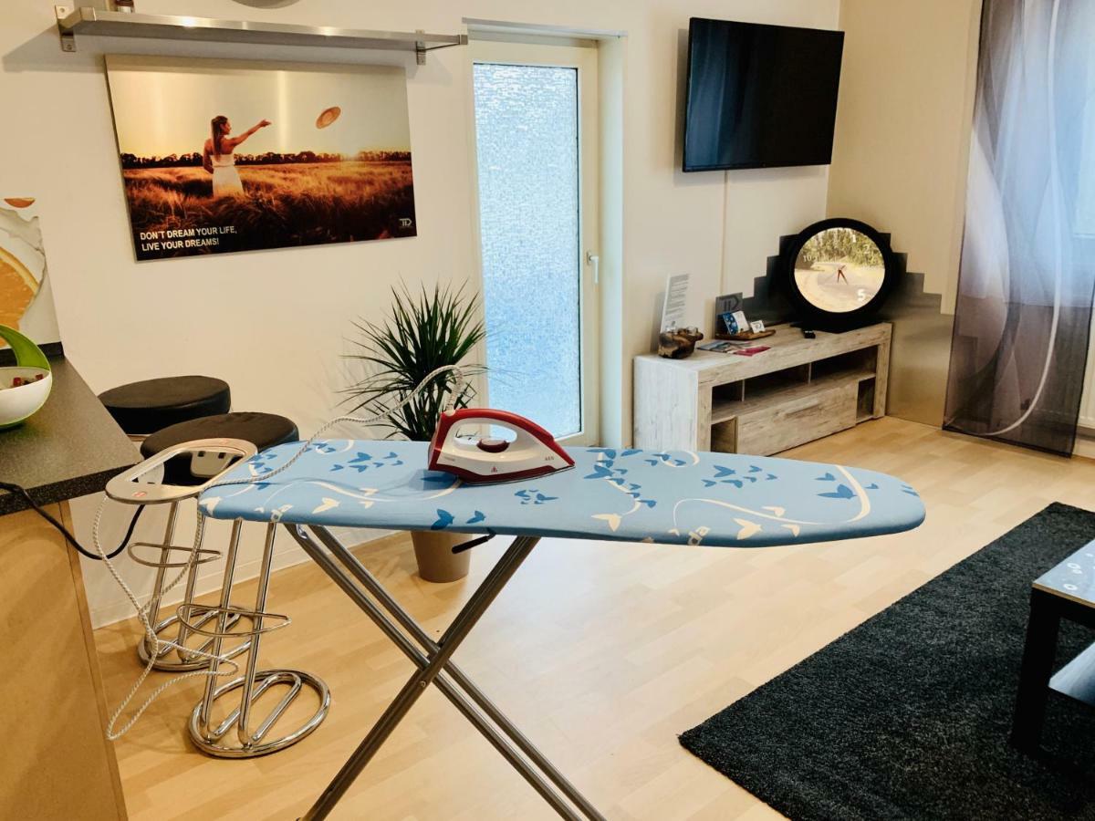 Schoenes Apartment Terrasse 2P. Stadtnah Wuerzburg Wlan Eksteriør bilde